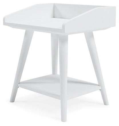 Blariden - White - Accent Table