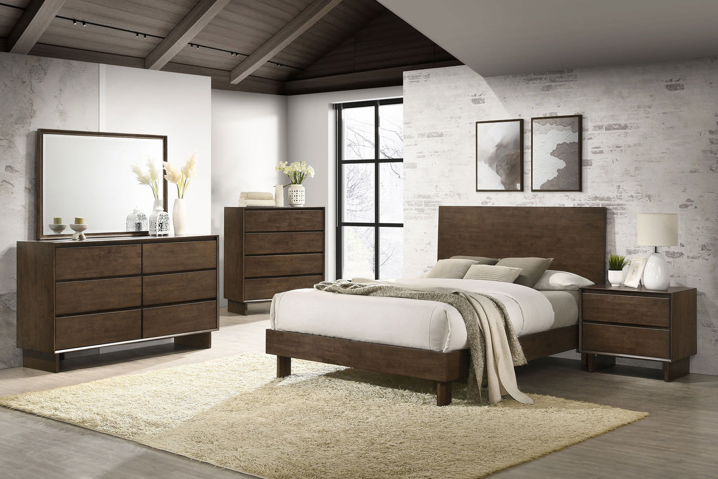 Glenwood - 5-Piece Eastern King Bedroom Set - Warm Brown