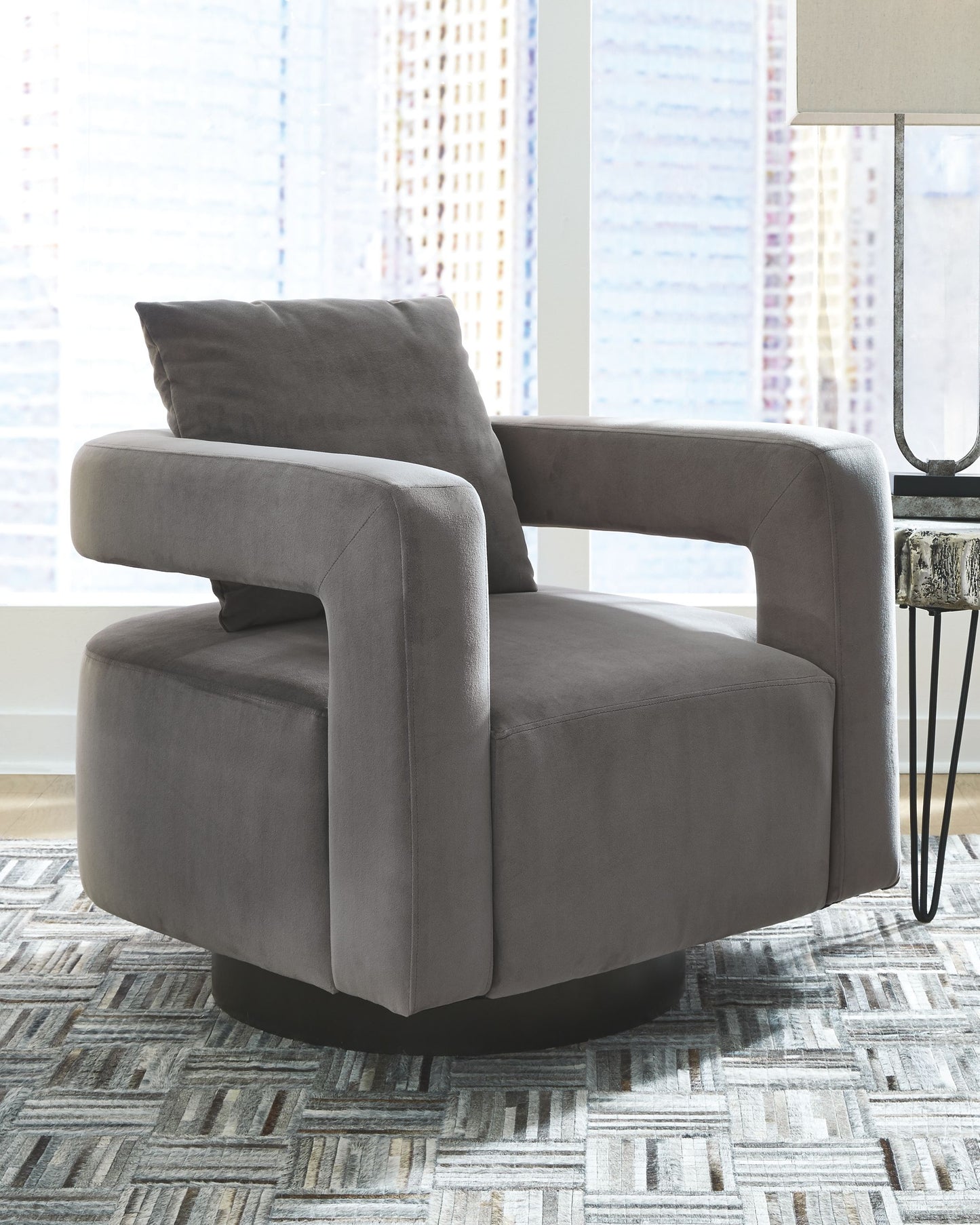 Alcoma - Otter - Swivel Accent Chair